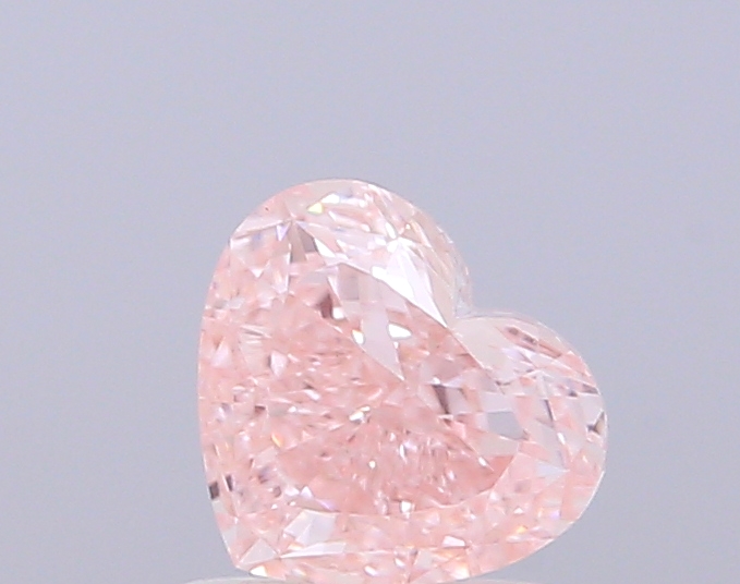 1.03 ct Heart, Fancy Intense Pink VVS2 IGI CVD