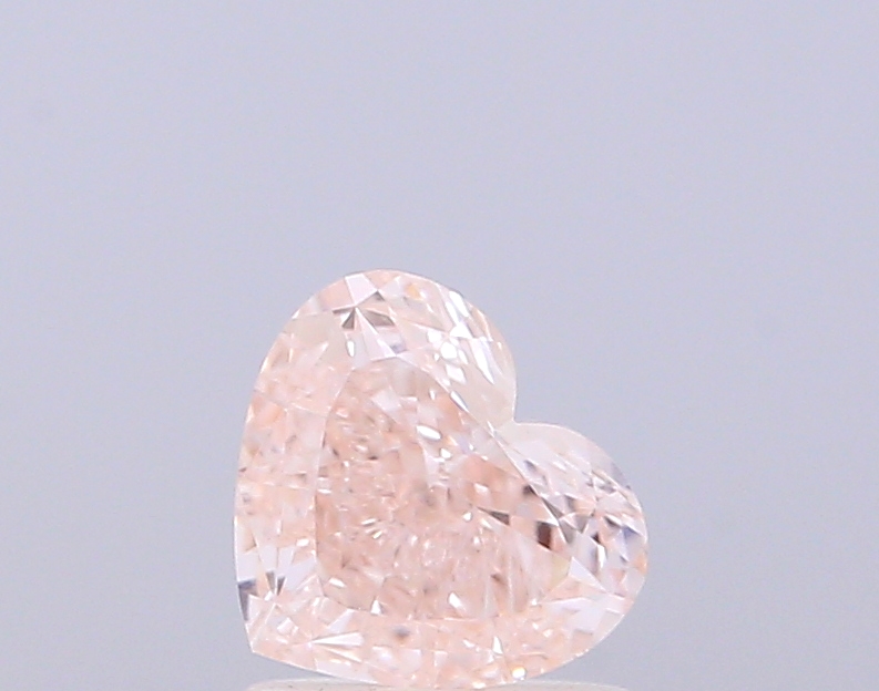 1.01 ct Heart, Fancy Pink VVS2 IGI CVD