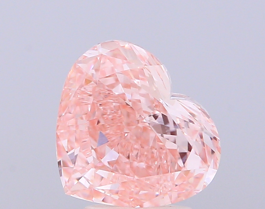 3.03 ct Heart, Fancy Vivid Pink VVS2 IGI CVD