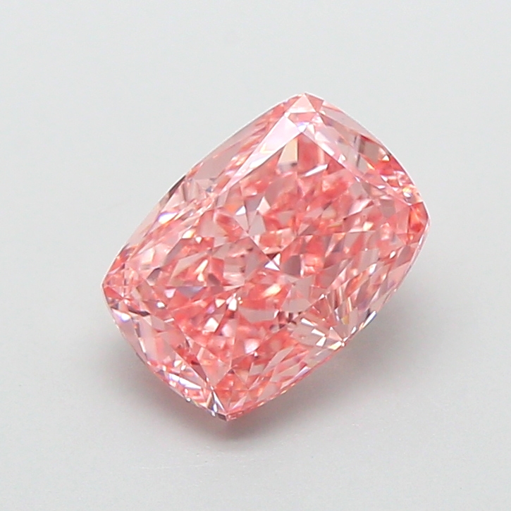 1.61 ct Pink (Vivid) VS1 Cushion lab-grown diamond