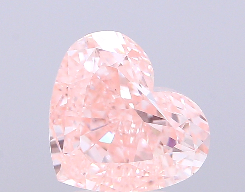 3.02 ct Heart, Fancy Intense Pink VS1 IGI CVD