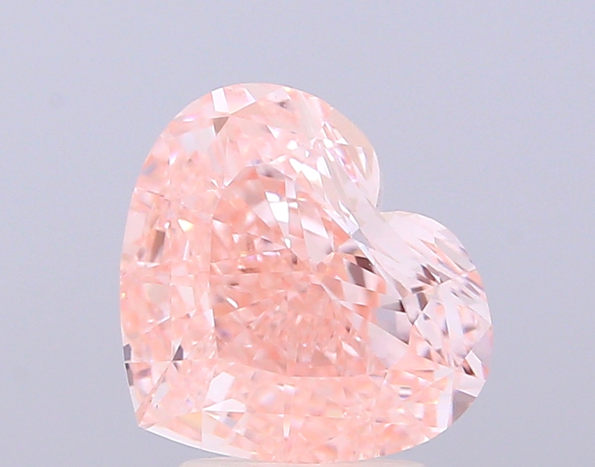3.01 ct Heart, Fancy Intense Pink VVS2 IGI CVD