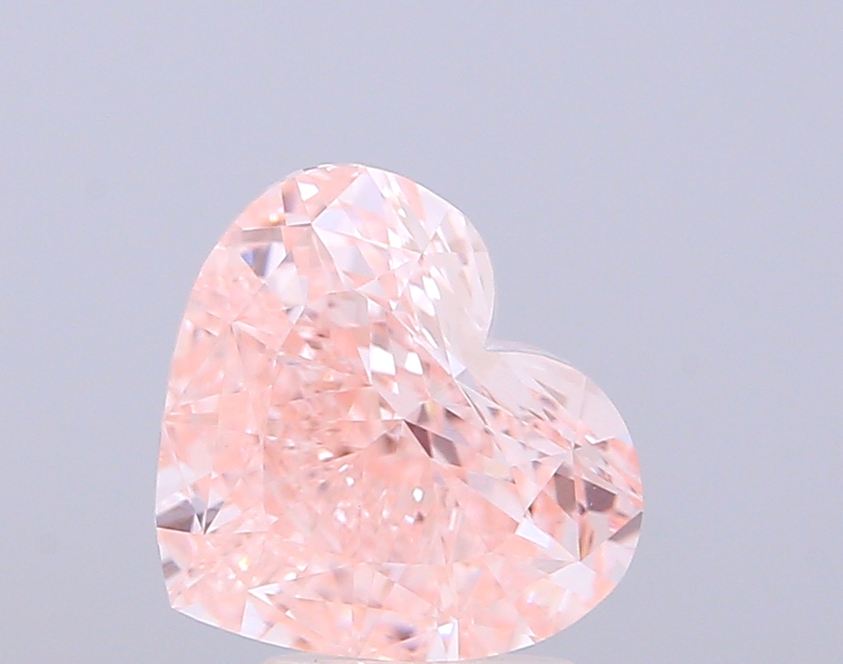 3.02 ct Heart, Fancy Intense Pink VVS2 IGI CVD