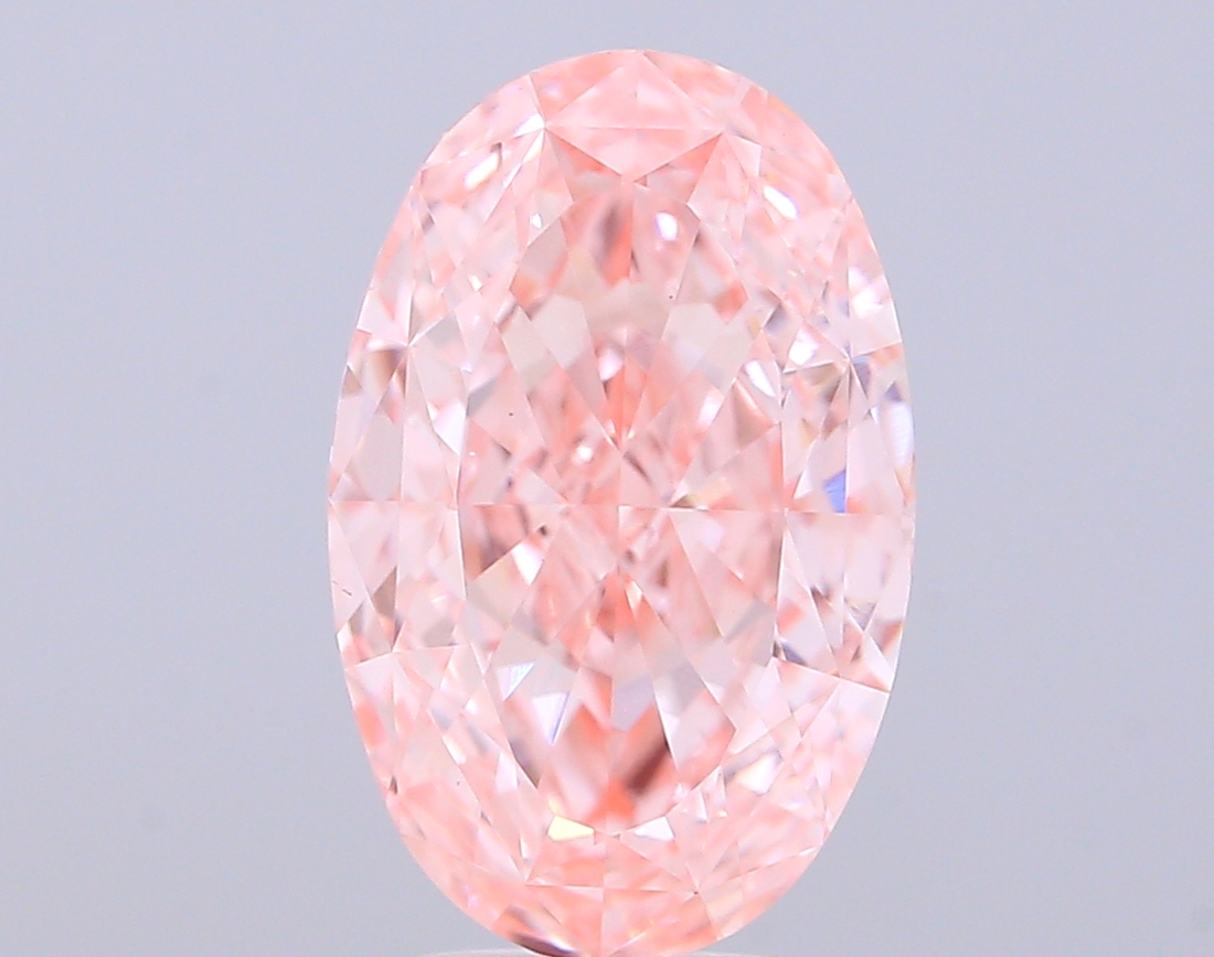 5.01 ct Oval, Fancy Vivid Pink VS1 IGI CVD