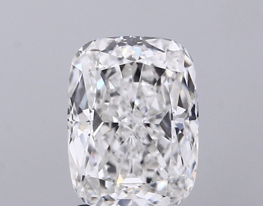 2.26 ct F VVS2 Cushion lab-grown diamond