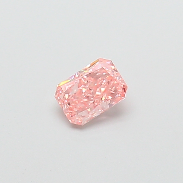 0.58 ct Pink (Vivid) VVS2 Radiant lab-grown diamond