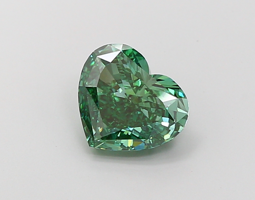 2.04 ct Heart, Fancy Vivid Green VS1 IGI CVD