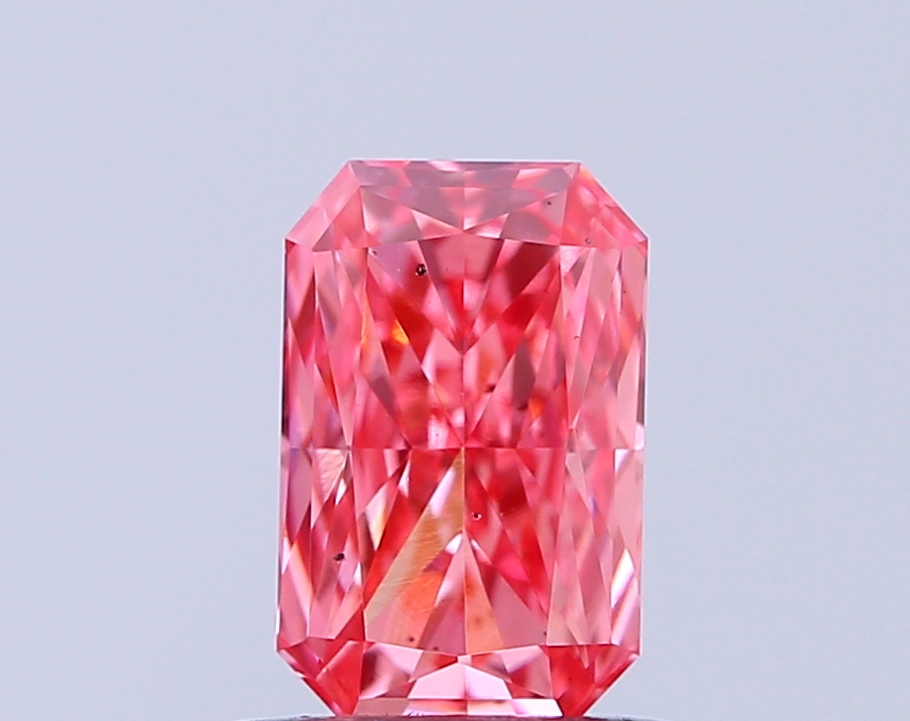 0.72 ct Radiant, Fancy Vivid Pink VS2 CVD