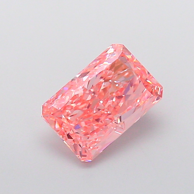 2.00 ct Pink (Vivid) VVS2 Radiant lab-grown diamond