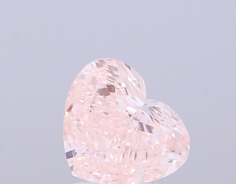1.53 ct Heart, Fancy Pink VVS2 IGI CVD