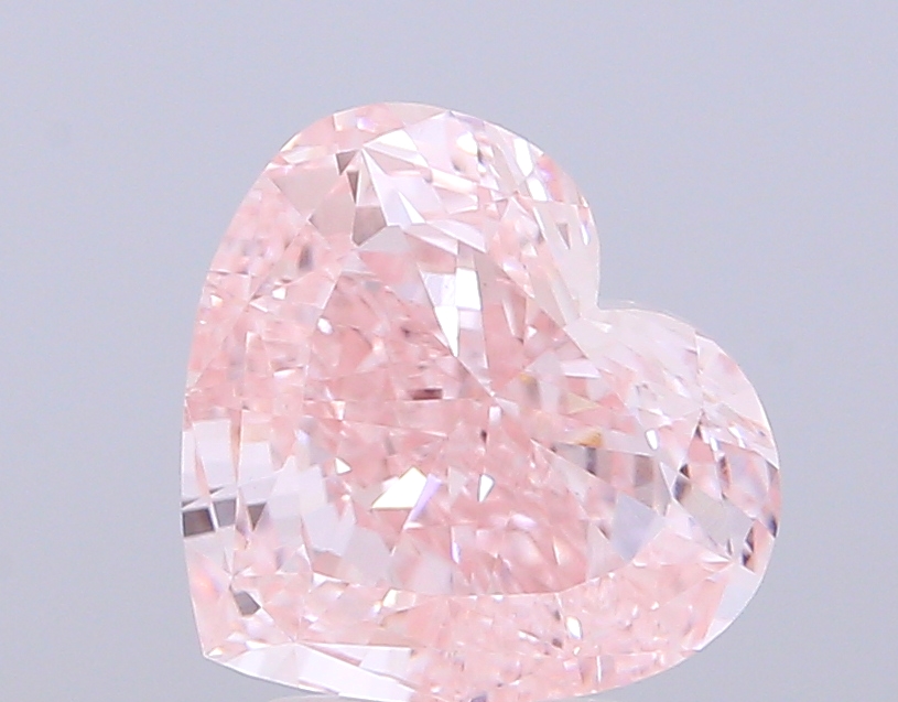 3.01 ct Heart, Fancy Intense Pink VVS2 IGI CVD