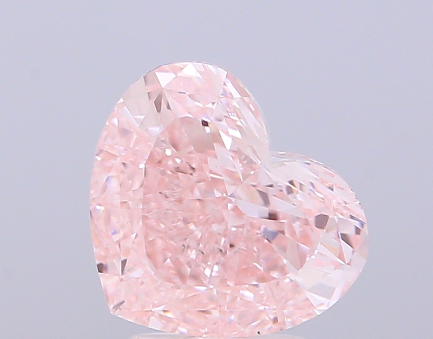 3.00 ct Heart, Fancy Intense Pink VS1 IGI CVD