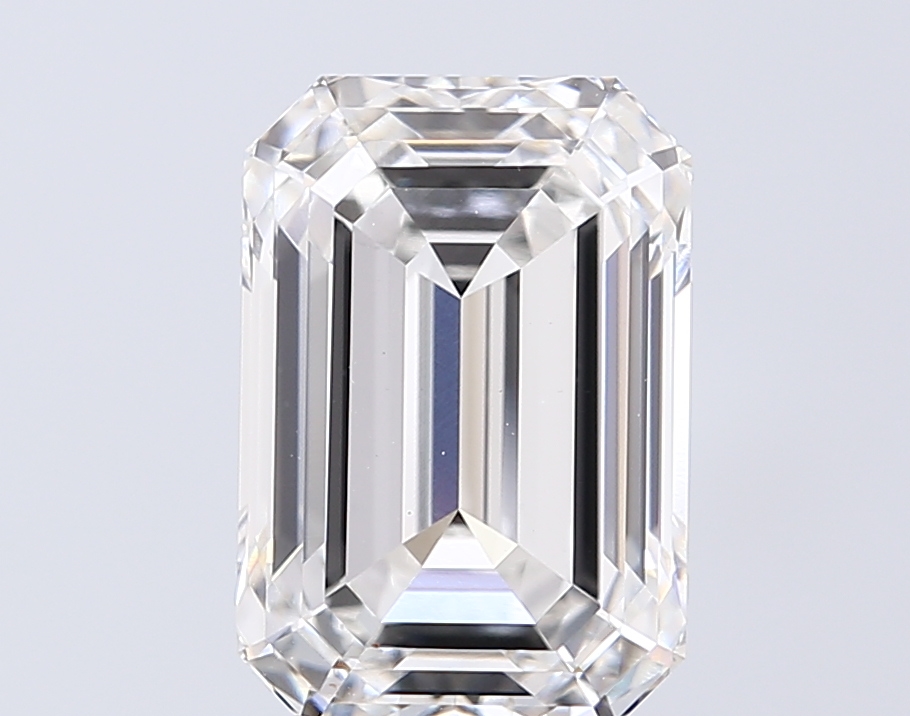5.06 ct F VVS2 Emerald Cut lab-grown diamond