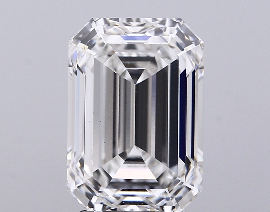 4.08 ct F VVS2 Emerald Cut lab-grown diamond