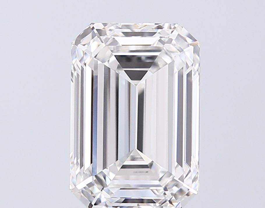 5.04 ct E VVS2 Emerald Cut lab-grown diamond
