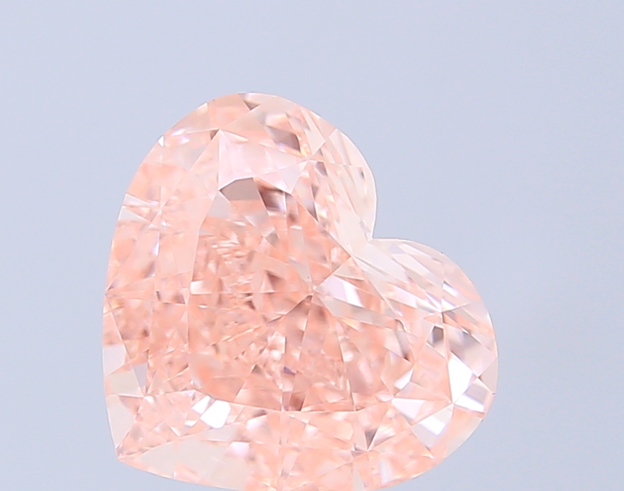 5.02 ct Heart Fancy Vivid Pink VS1 IGI CVD