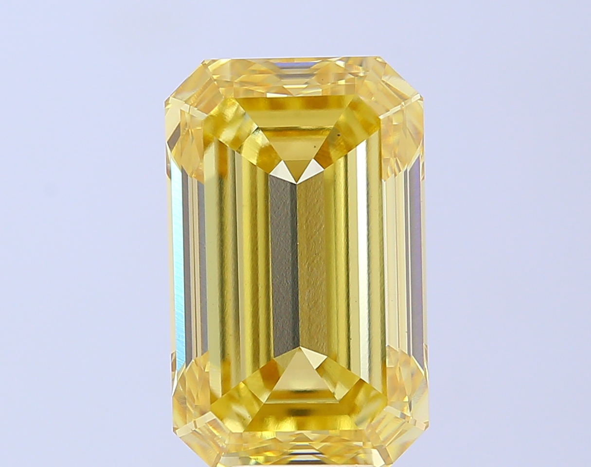 10.02 ct Emerald, Fancy Intense Yellow VS1 IGI CVD