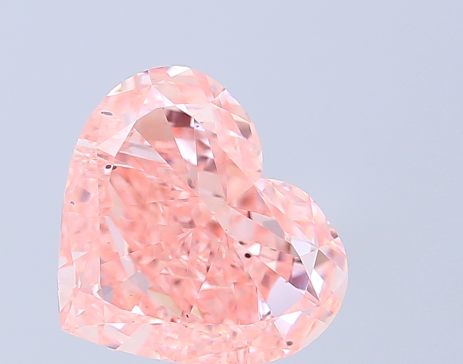 5.00 ct Heart, Fancy Vivid Pink VS2 IGI CVD