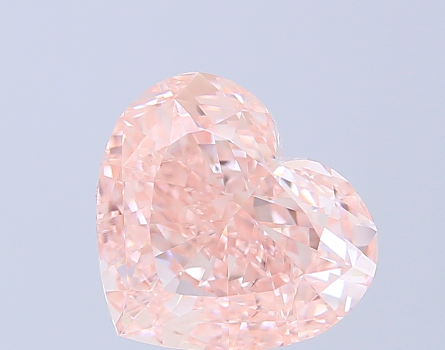 5.01 ct Heart, Fancy Intense Pink VS2 IGI CVD