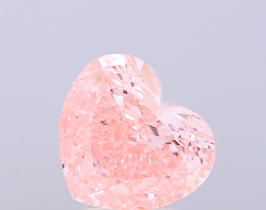 3.01 ct Heart, Fancy Vivid Pink VVS2 IGI CVD