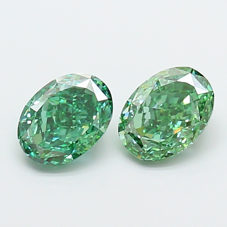 1.02 ct Oval Fancy Vivid Green Lab-Grown Diamond