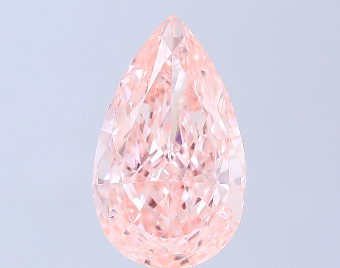 5.02 ct Pear, Fancy Vivid Pink VVS2 IGI CVD