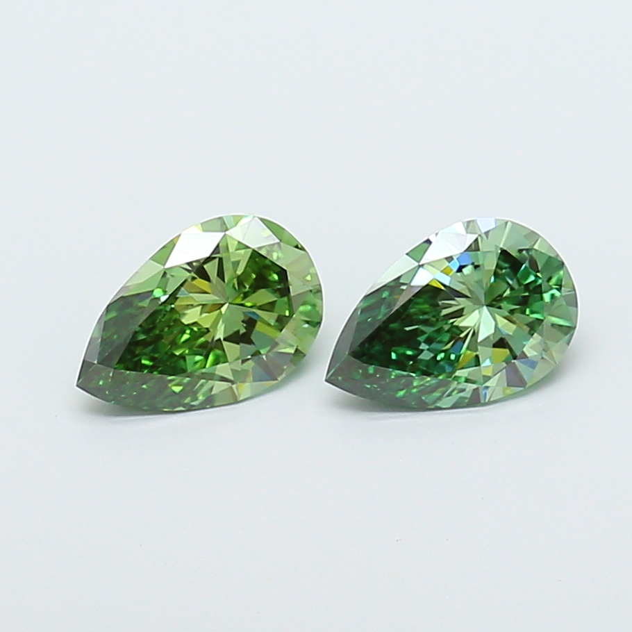 1.10 ct Pear Fancy Vivid Green Lab-Grown Diamond