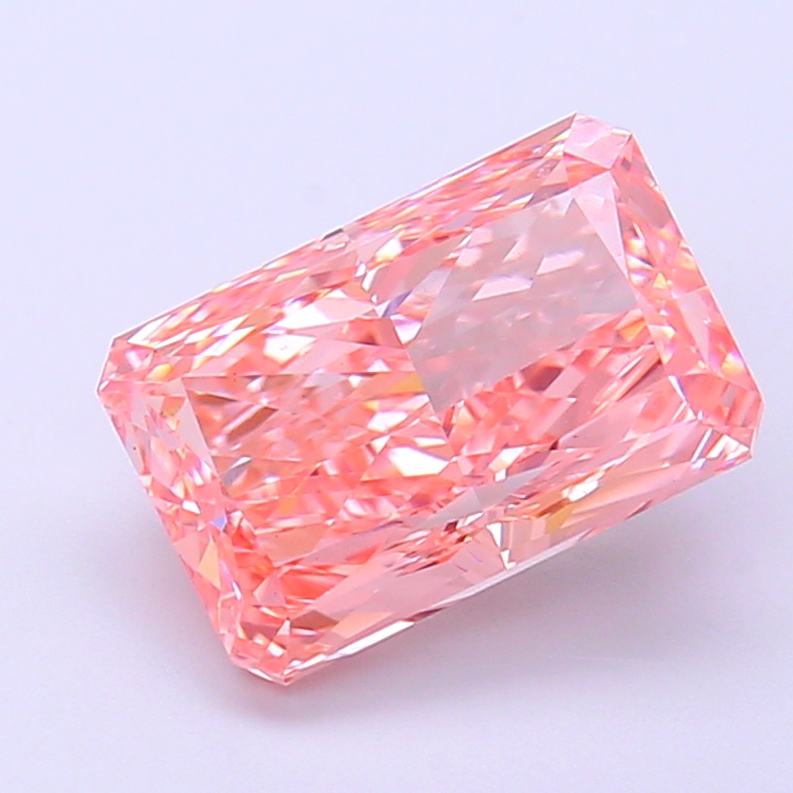 2.89 ct Pink (Vivid) VS1 Radiant lab-grown diamond