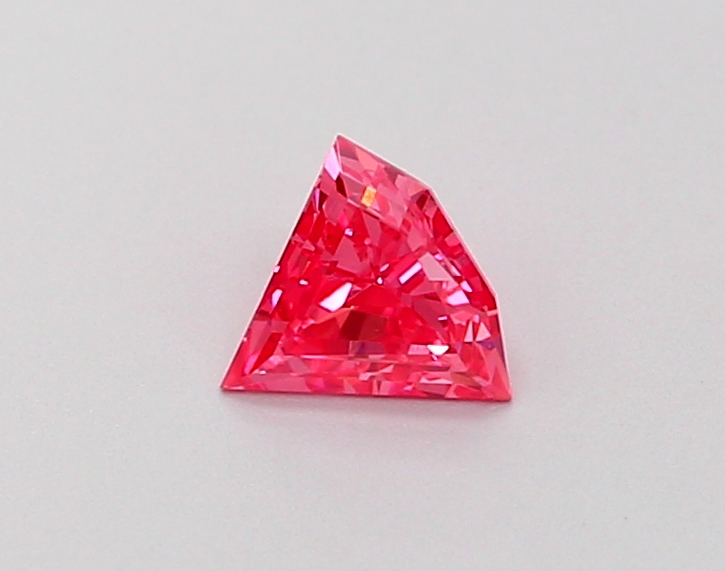 0.21 ct Trilliant Fancy Vivid Pink Lab-Grown Diamond