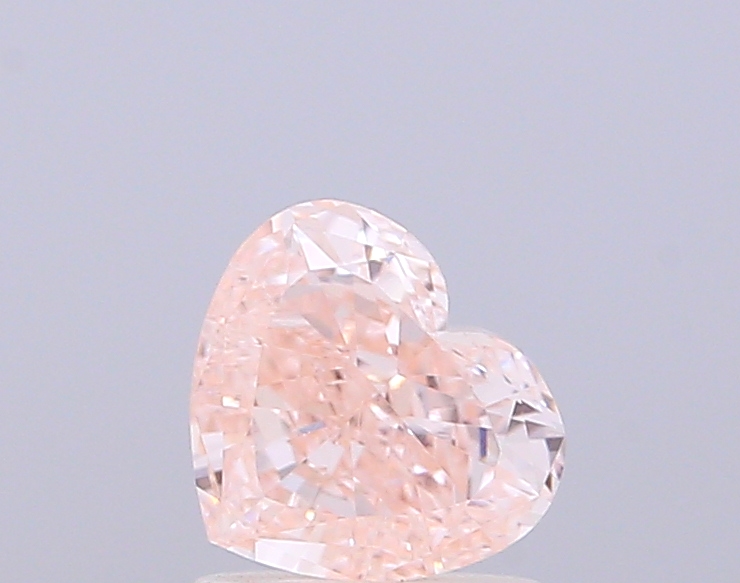 1.00 ct Heart, Fancy Intense Pink VVS2 IGI CVD
