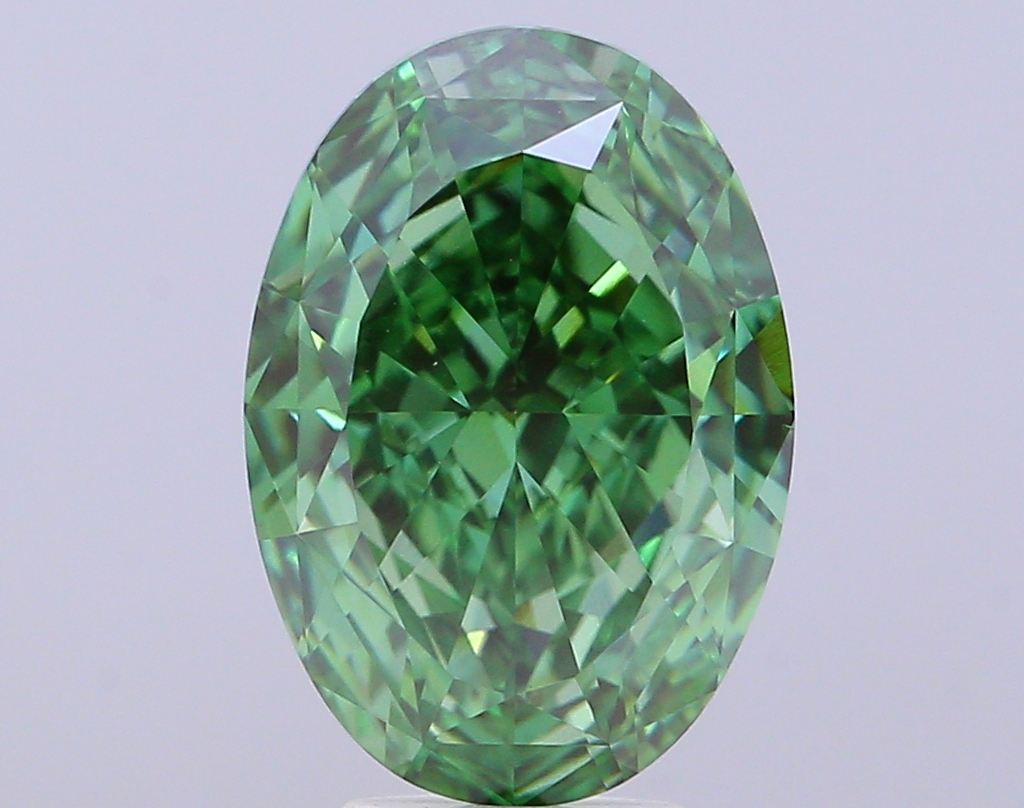 5.00 ct Oval, Fancy Vivid Green VS1 IGI CVD