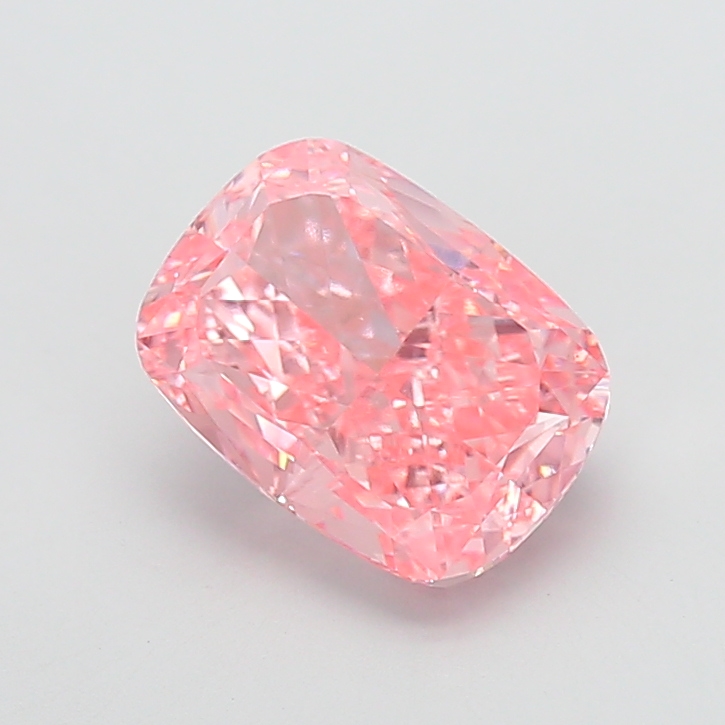 5.23 ct Pink (Vivid) VS1 Cushion lab-grown diamond