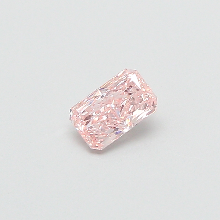 0.38 ct Pink (Light) VVS2 Radiant lab-grown diamond