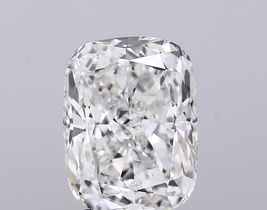 3.01 ct G VVS2 Cushion lab-grown diamond