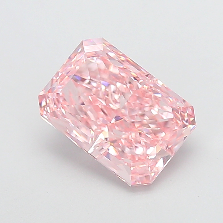 5.17 ct Pink (Vivid) VVS2 Radiant lab-grown diamond