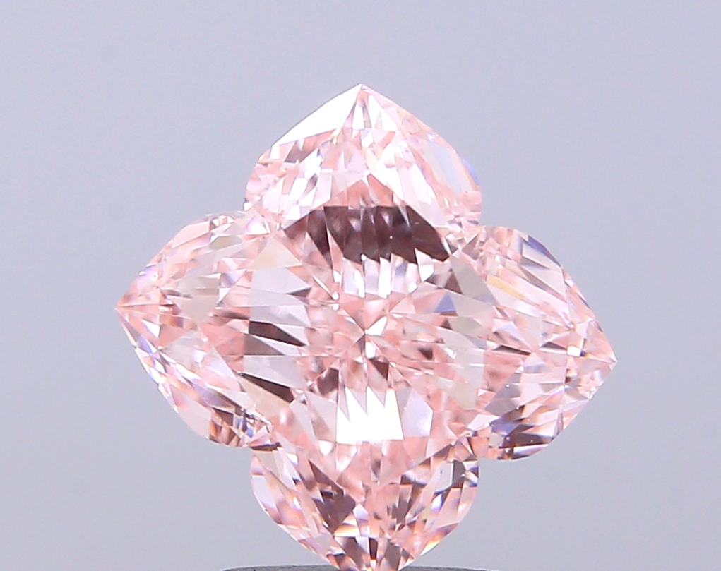 5.02 ct Lily Cut, Fancy Vivid Pink VVS2 IGI CVD