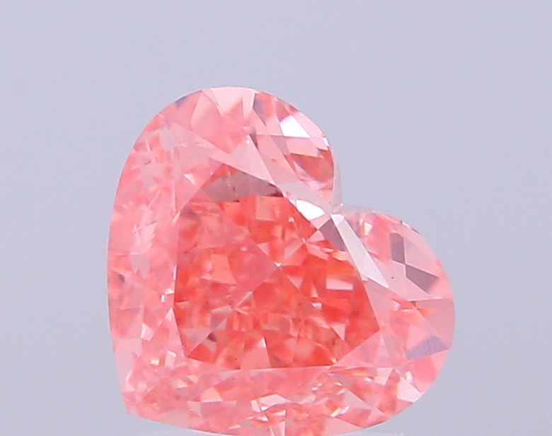 2.62 ct Pink (Vivid) VS1 Heart Modified lab-grown diamond