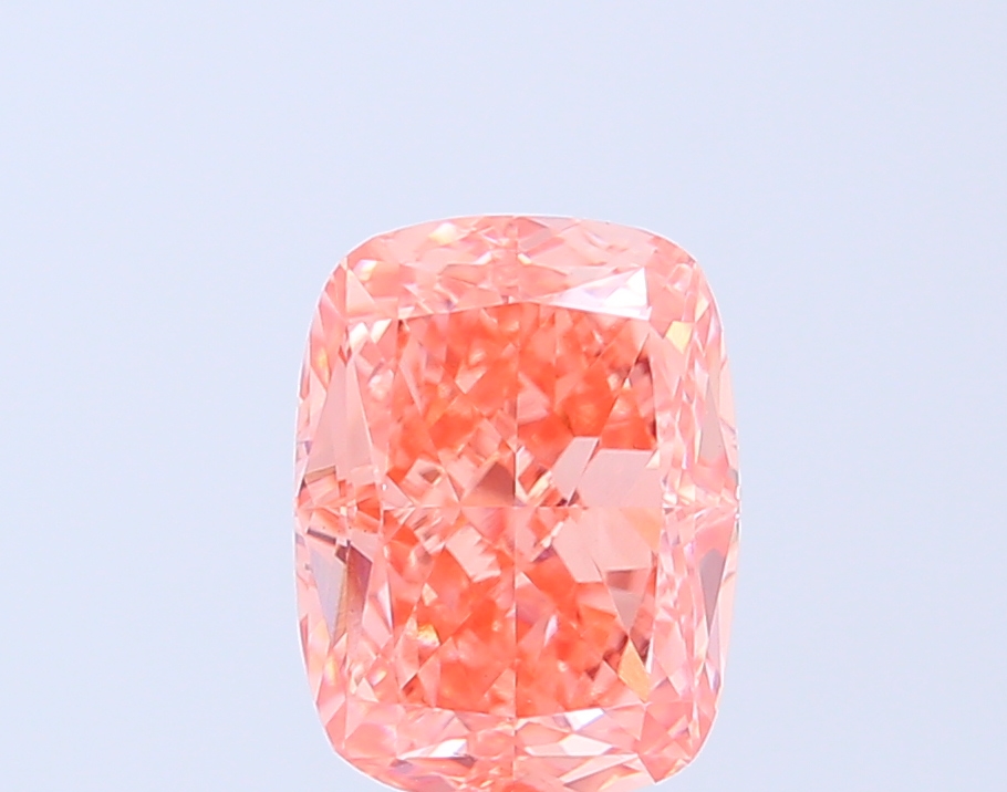 3.07 ct Pink (Intense) VS1 Cushion lab-grown diamond