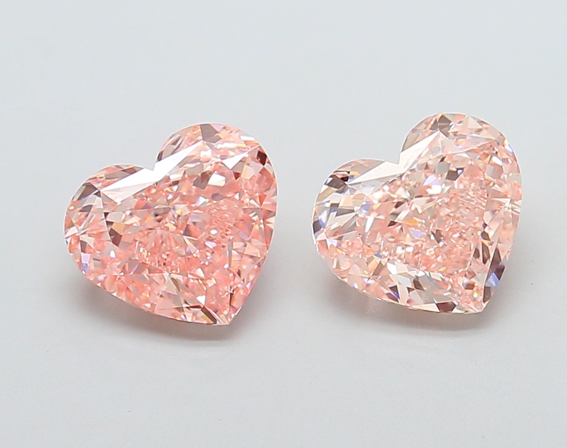 2.91 ct Heart, Fancy Pink VVS2 IGI CVD