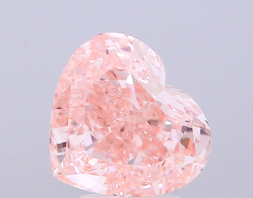 3.01 ct Heart, Fancy Intense Pink VVS2 IGI CVD