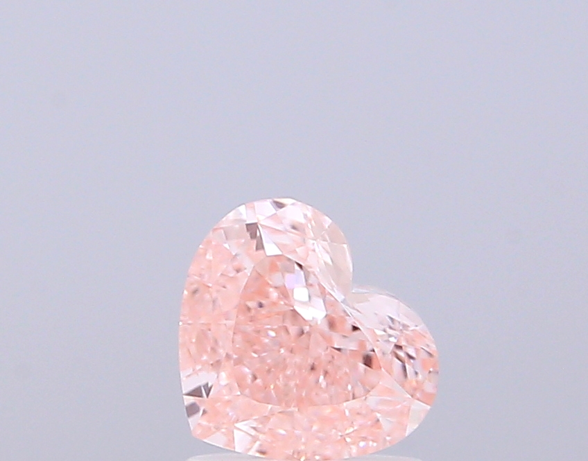 1.00 ct Heart, Fancy Intense Pink VVS2 IGI CVD